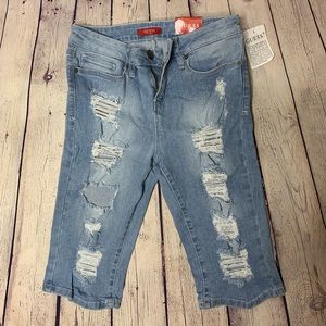 Guess Bermuda Short Size 28